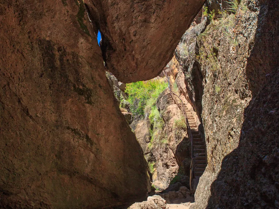 pinnacles tour