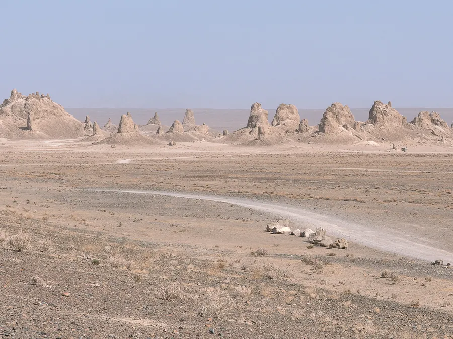 pinnacles tour — on location